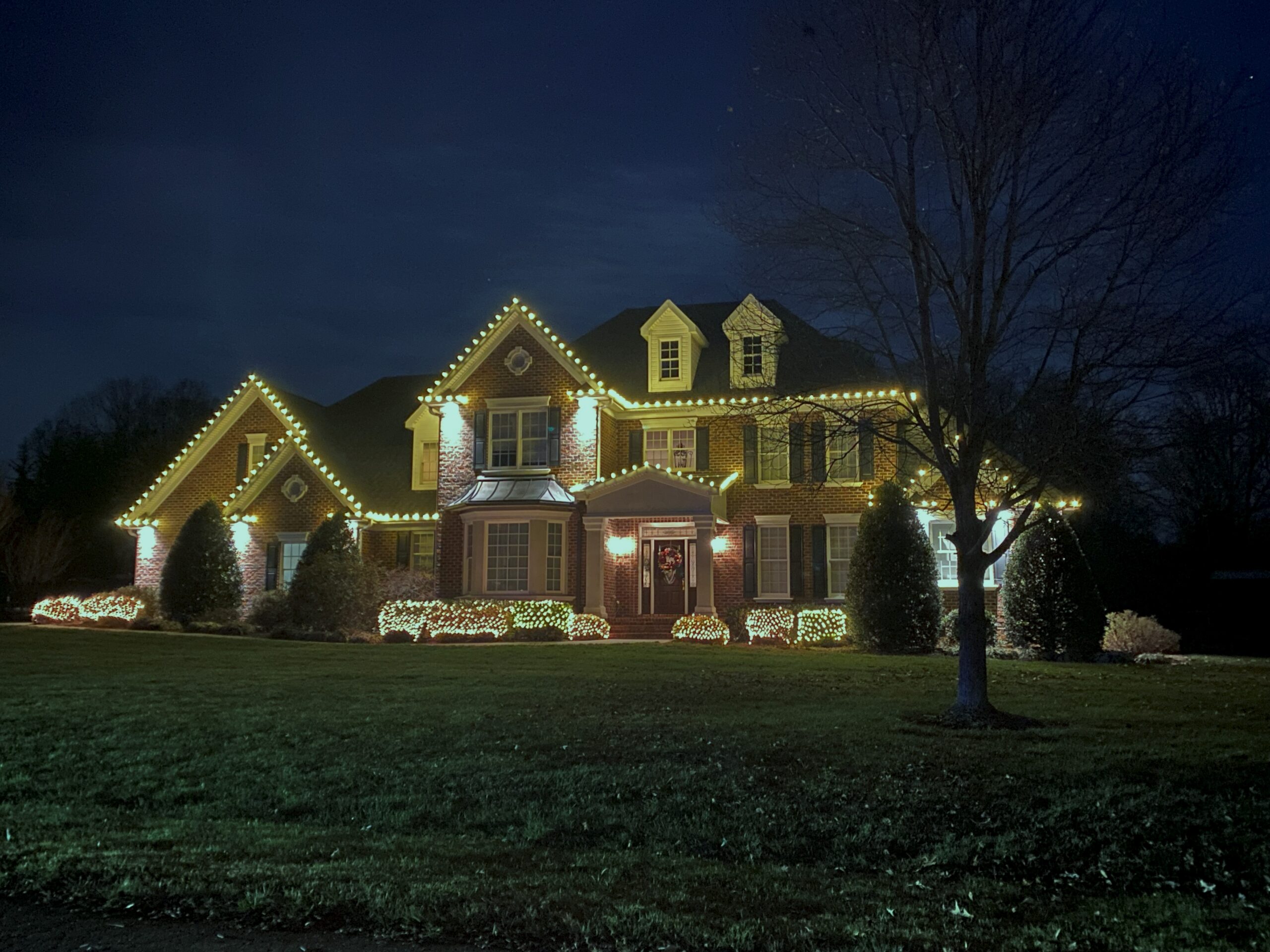 Holiday lighting Conover NC roofline and soffit